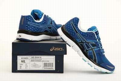 asics pied large